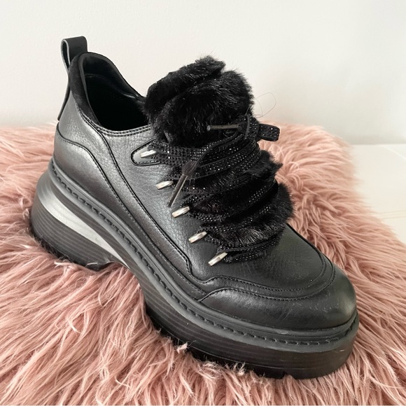 Black Women's Platform Sneakers - Picture 3 of 10